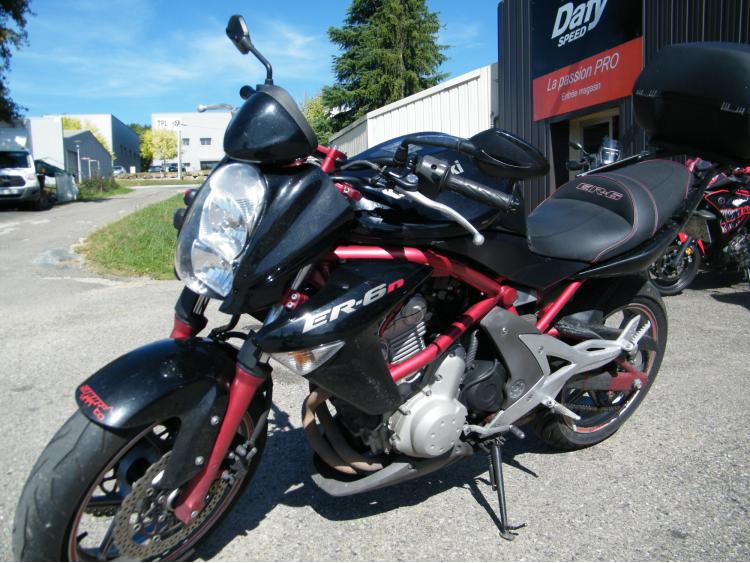 KAWASAKI ER-6