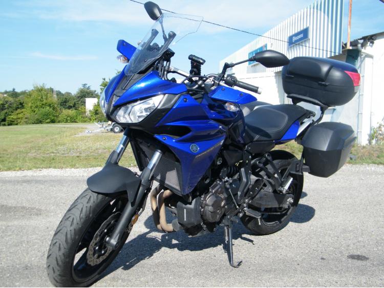 YAMAHA TRACER 7