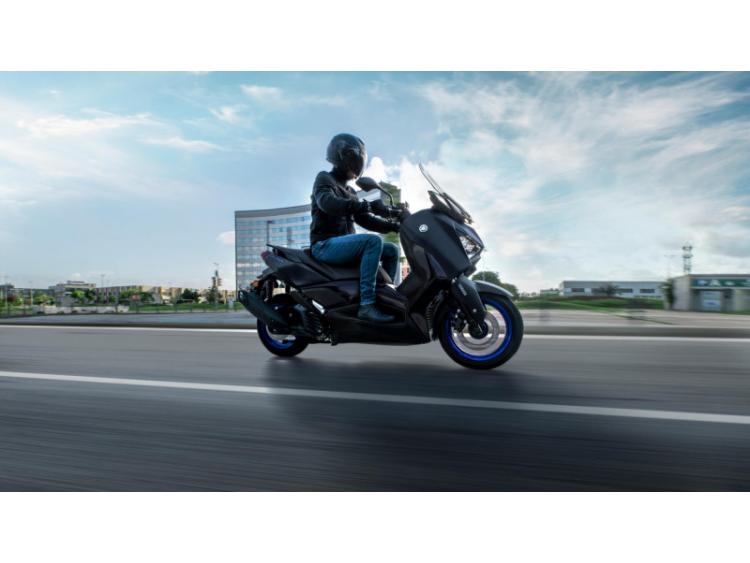 YAMAHA XMAX 125 (24)