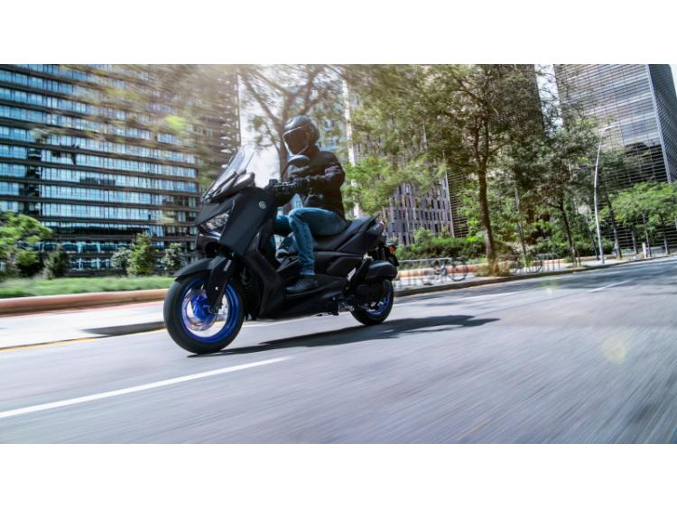 YAMAHA XMAX 125 (24)