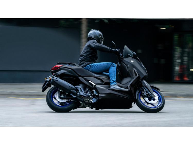 YAMAHA XMAX 125 (24)