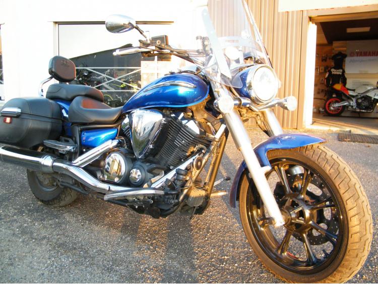 YAMAHA XVS 950