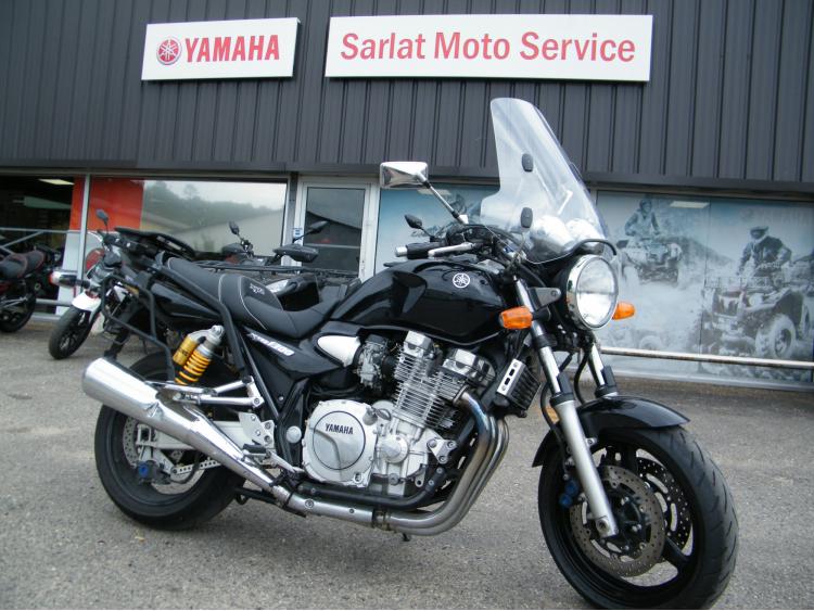 YAMAHA XJR 1300