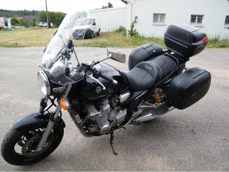 YAMAHA XJR 1300