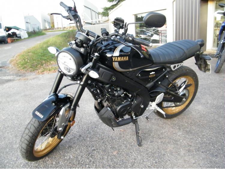 YAMAHA XSR 125 Legacy