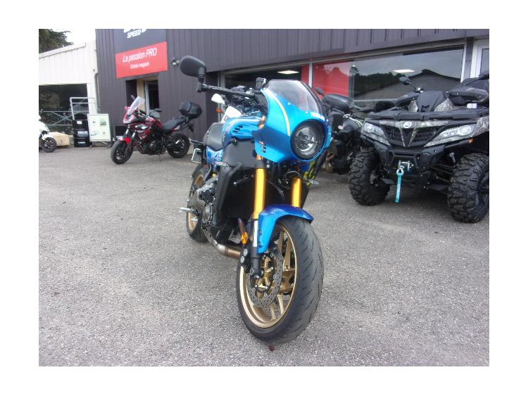 YAMAHA XSR 900
